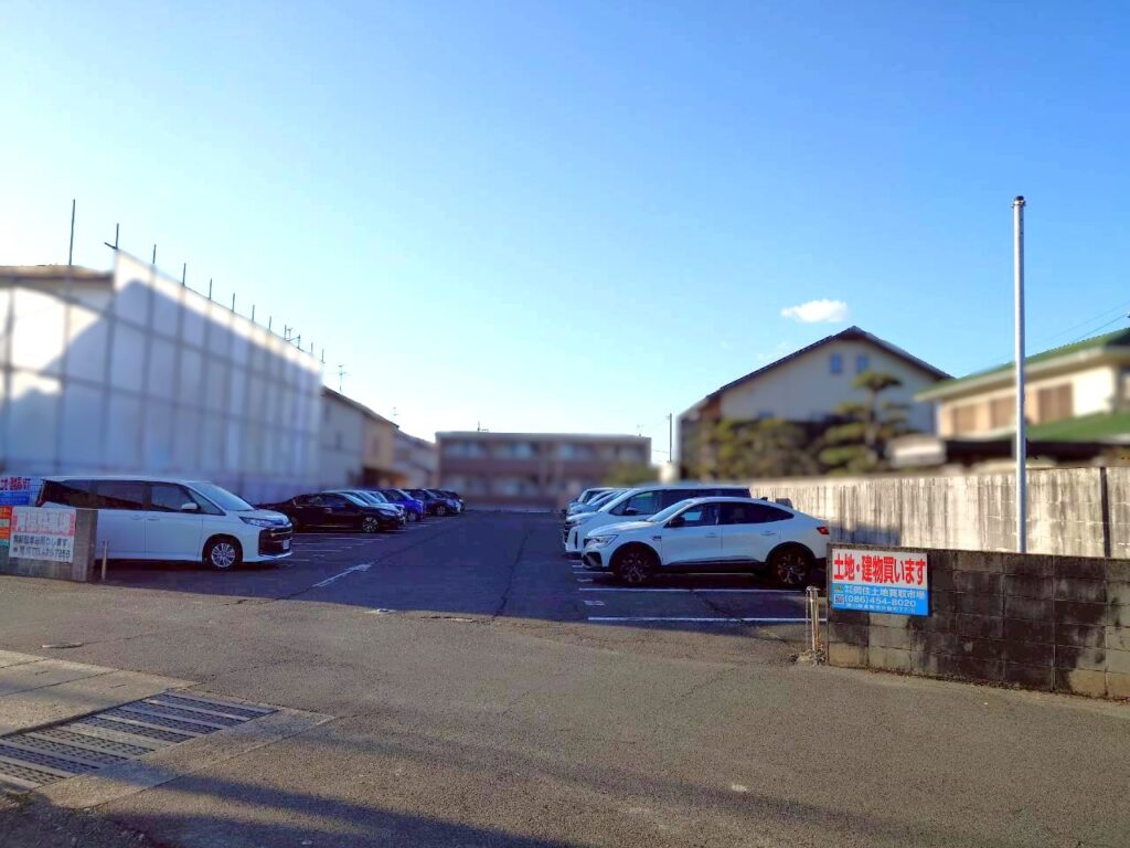 茶屋町駅近 月極駐車場 北側